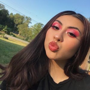 Meet your Posher, Crystal